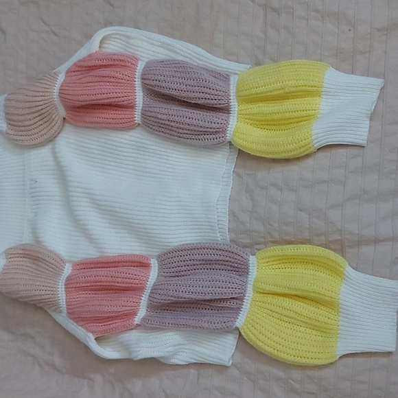 SHEIN Multi colored bubble sleeved Sweater - Picture 3 of 5